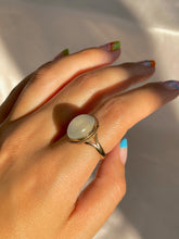 Load image into Gallery viewer, Vintage 9k Moonstone Cabochon Cocktail Ring 2001