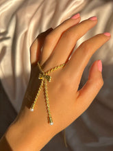 Load image into Gallery viewer, Vintage 14k Pearl Bow Rope Necklace