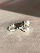 Load image into Gallery viewer, Vintage 18k White Gold Diamond Pearl Crossover Ring