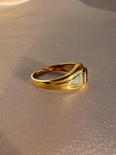 Load image into Gallery viewer, Contemporary 9k Amethyst Diamond Eye Ring