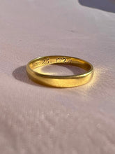 Load image into Gallery viewer, Antique 18k Love Ring 1724