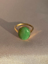 Load image into Gallery viewer, Vintage 9k Jade Cabochon Bezel Ring