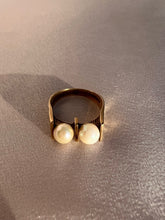 Load image into Gallery viewer, Vintage 9k Double Pearl Celtic Knot Ring 1972