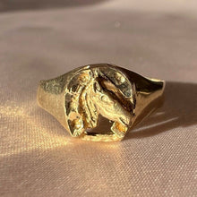 Load image into Gallery viewer, Vintage 10k Horse + Horseshoe Signet Ring
