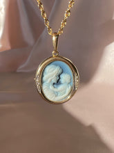 Load image into Gallery viewer, Vintage 10k Agate Diamond Mother Child Cameo Necklace