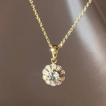 Load image into Gallery viewer, Vintage Aquamarine Diamond Flower Necklace