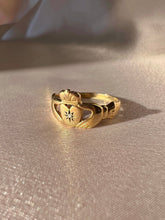 Load image into Gallery viewer, Vintage 9k Diamond Starburst Claddagh Ring