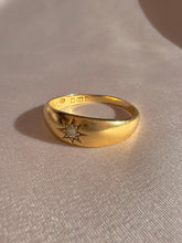 Load image into Gallery viewer, Antique 18k Diamond Starburst Solitaire Chester Ring