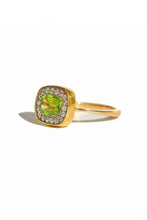 Load image into Gallery viewer, Vintage 18k Peridot Diamond Bezel Ring
