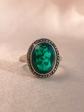 Load image into Gallery viewer, Vintage Silver Spinel Halo Ring