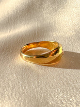 Load image into Gallery viewer, Antique Old Cut Diamond Starburst Solitaire Ring 1901