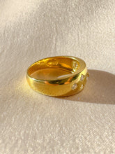 Load image into Gallery viewer, Vintage Diamond Floral Marquise Ring