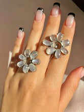 Load image into Gallery viewer, Vintage White Gold Moonstone Floral Earrings