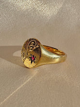 Load image into Gallery viewer, Vintage Ruby Filigree Starburst Signet Ring