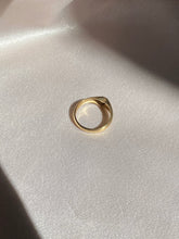 Load image into Gallery viewer, Vintage 14k Heart Diamond Band