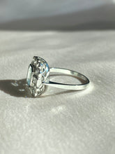 Load image into Gallery viewer, Vintage Platinum Aquamarine Diamond Cluster Ring