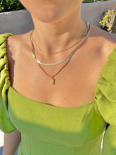 Load image into Gallery viewer, Vintage 14k Italian Double Sided Herringbone Necklace