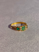 Load image into Gallery viewer, Antique 12k Emerald Pearl Scottish Ring