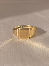 Load image into Gallery viewer, Vintage 9k Square Signet Ring 1950s
