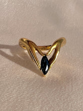 Load image into Gallery viewer, Vintage 18k Carrera y Carrera Sapphire Mano Ring