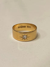 Load image into Gallery viewer, Antique 18k Diamond Starburst Gypsy Band 1914