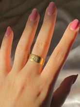 Load image into Gallery viewer, Antique 18k Diamond Starburst Gypsy Band 1914