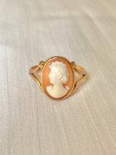 Load image into Gallery viewer, Vintage 9k Cameo Ring 1942