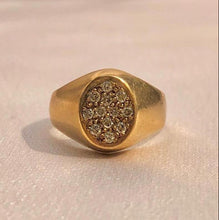 Load image into Gallery viewer, Vintage 9k Diamond Cluster Signet Ring