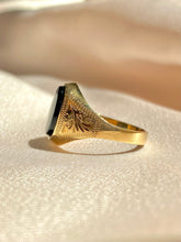 Load image into Gallery viewer, Vintage 9k Onyx Signet Filigree Ring 1989