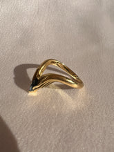 Load image into Gallery viewer, Vintage 18k Carrera y Carrera Sapphire Mano Ring