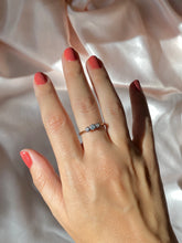 Load image into Gallery viewer, Antique 18k Platinum Trilogy Diamond Ring