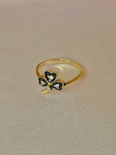 Load image into Gallery viewer, Antique 14k Diamond Enamel Shamrock Clover Ring