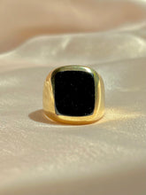 Load image into Gallery viewer, Vintage 9k Onyx Square Signet Ring 1978
