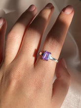 Load image into Gallery viewer, Vintage 9k White Gold Pink Gemstone Ring