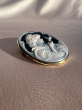 Load image into Gallery viewer, Vintage 18k Agate Cameo Pendant Brooch
