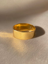 Load image into Gallery viewer, Antique 18k Diamond Starburst Gypsy Band 1899