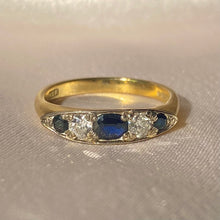 Load image into Gallery viewer, Vintage 18k Sapphire Diamond Ring 1983