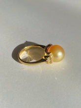Load image into Gallery viewer, Vintage 18k South Sea Pearl Diamond Ring