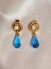 Load image into Gallery viewer, Vintage 9k Topaz Briolette Drop Earrings