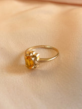 Load image into Gallery viewer, Vintage 10k Citrine Flower Ring