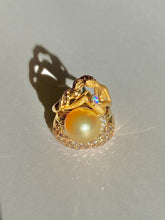 Load image into Gallery viewer, Vintage 18k Venus Diamond Carrera y Carrera Ring #2