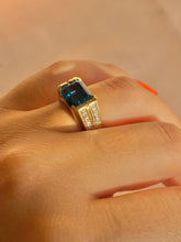 Load image into Gallery viewer, Vintage 14k Topaz Diamond Ring