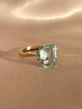 Load image into Gallery viewer, Vintage 18k White Gold  Aquamarine Diamond Ring 1978