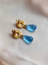 Load image into Gallery viewer, Vintage 9k Topaz Briolette Drop Earrings