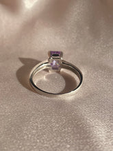 Load image into Gallery viewer, Vintage 9k White Gold Pink Gemstone Ring