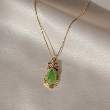 Load image into Gallery viewer, Vintage 9k Jade Bow Drop Necklace 1978