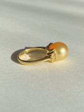 Load image into Gallery viewer, Vintage 18k South Sea Pearl Diamond Ring