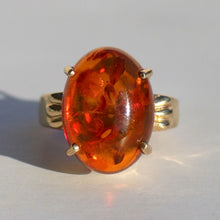 Load image into Gallery viewer, Vintage 9k Amber Cabochon Cocktail Ring