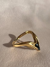 Load image into Gallery viewer, Vintage 18k Carrera y Carrera Sapphire Mano Ring