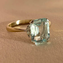 Load image into Gallery viewer, Vintage 18k White Gold  Aquamarine Diamond Ring 1978